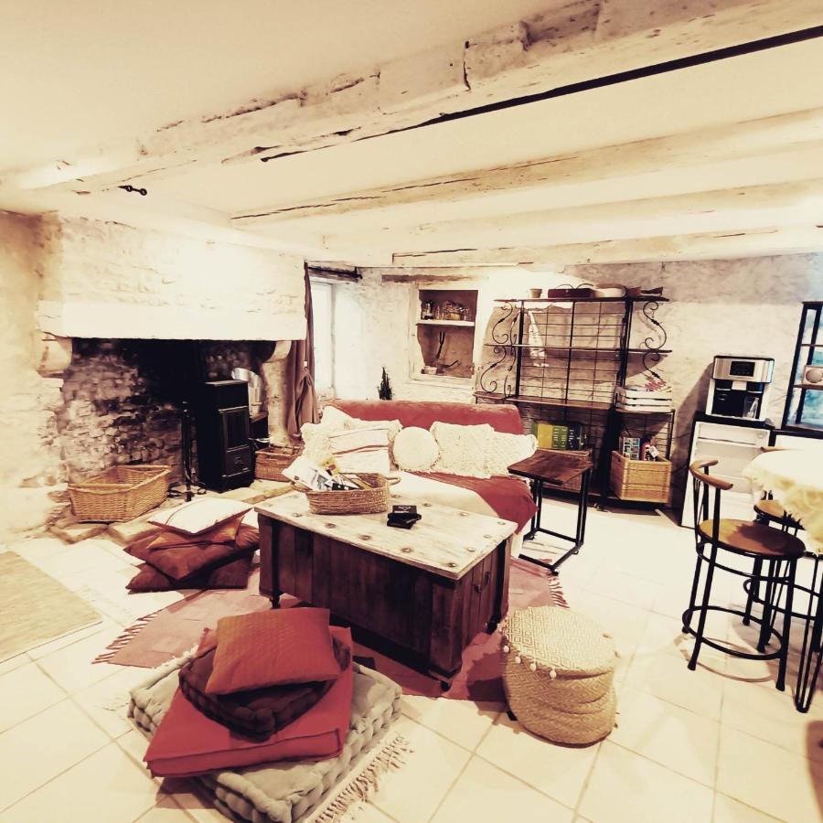 Gite 3 Etoiles Avec Spa, 2 Chambres Le Logis De Pearl Salles-sur-Mer Exterior foto