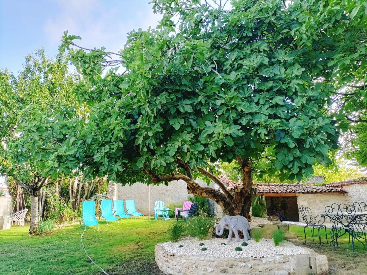 Gite 3 Etoiles Avec Spa, 2 Chambres Le Logis De Pearl Salles-sur-Mer Exterior foto