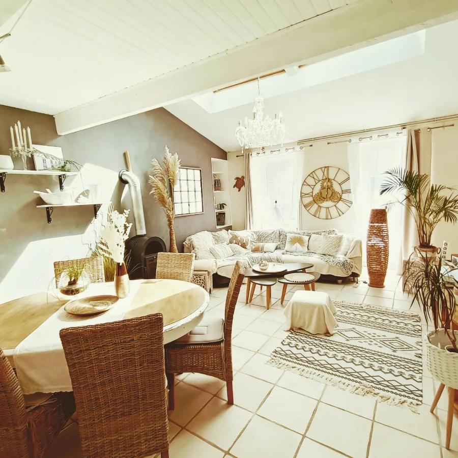 Gite 3 Etoiles Avec Spa, 2 Chambres Le Logis De Pearl Salles-sur-Mer Exterior foto