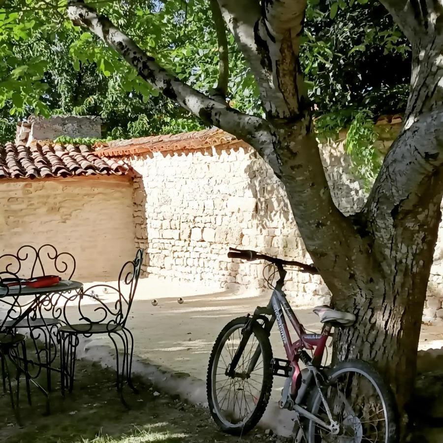 Gite 3 Etoiles Avec Spa, 2 Chambres Le Logis De Pearl Salles-sur-Mer Exterior foto
