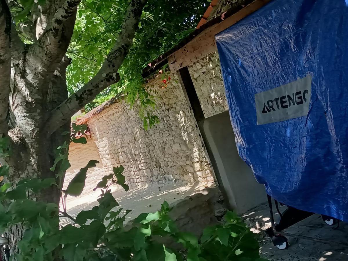 Gite 3 Etoiles Avec Spa, 2 Chambres Le Logis De Pearl Salles-sur-Mer Exterior foto