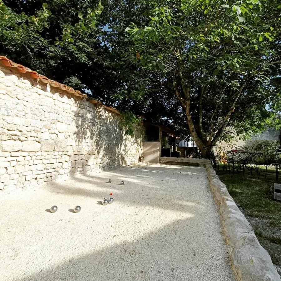 Gite 3 Etoiles Avec Spa, 2 Chambres Le Logis De Pearl Salles-sur-Mer Exterior foto